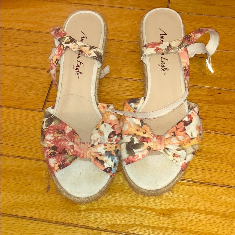 Floral Wedges
